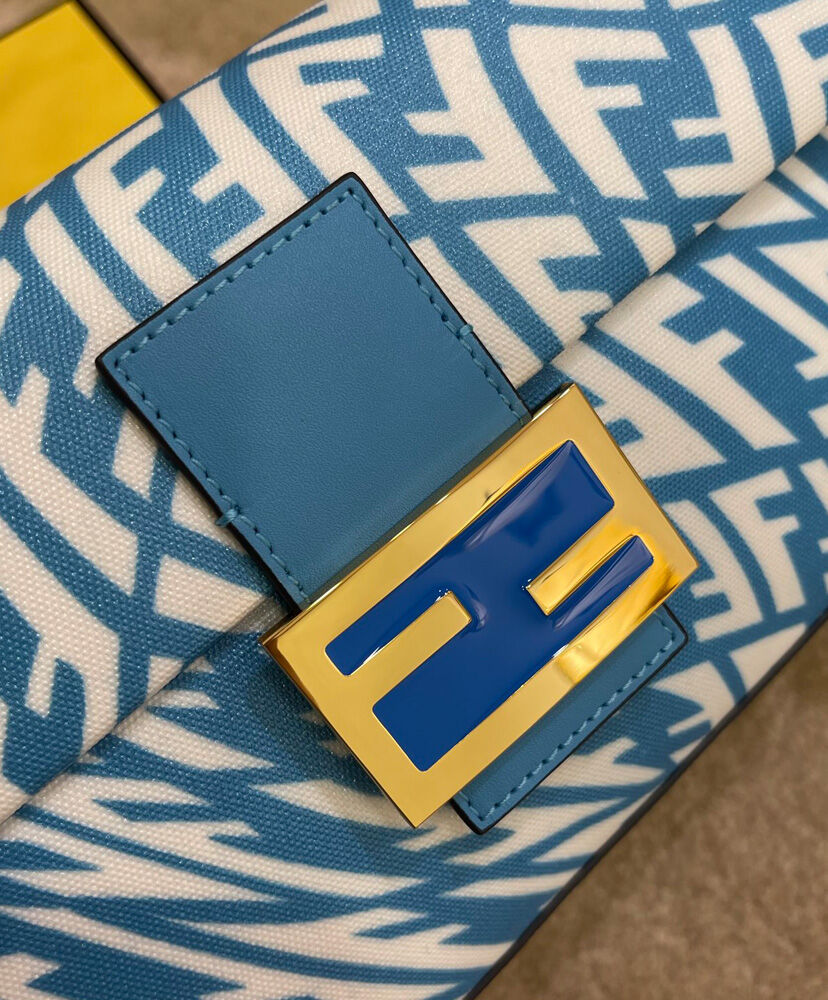 Fendi Mini Baguette 1997 Handbag 8BS049 Blue